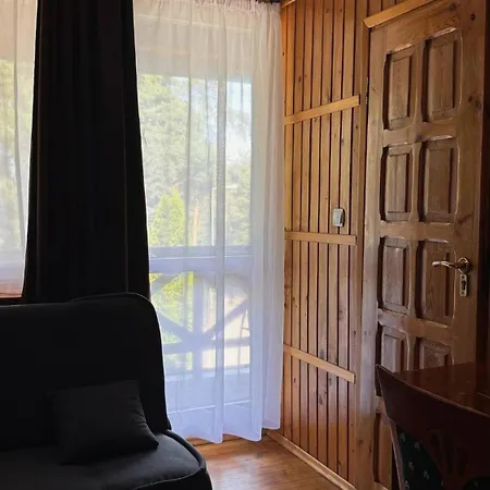 Lakeside & Restaurant Apartment *
